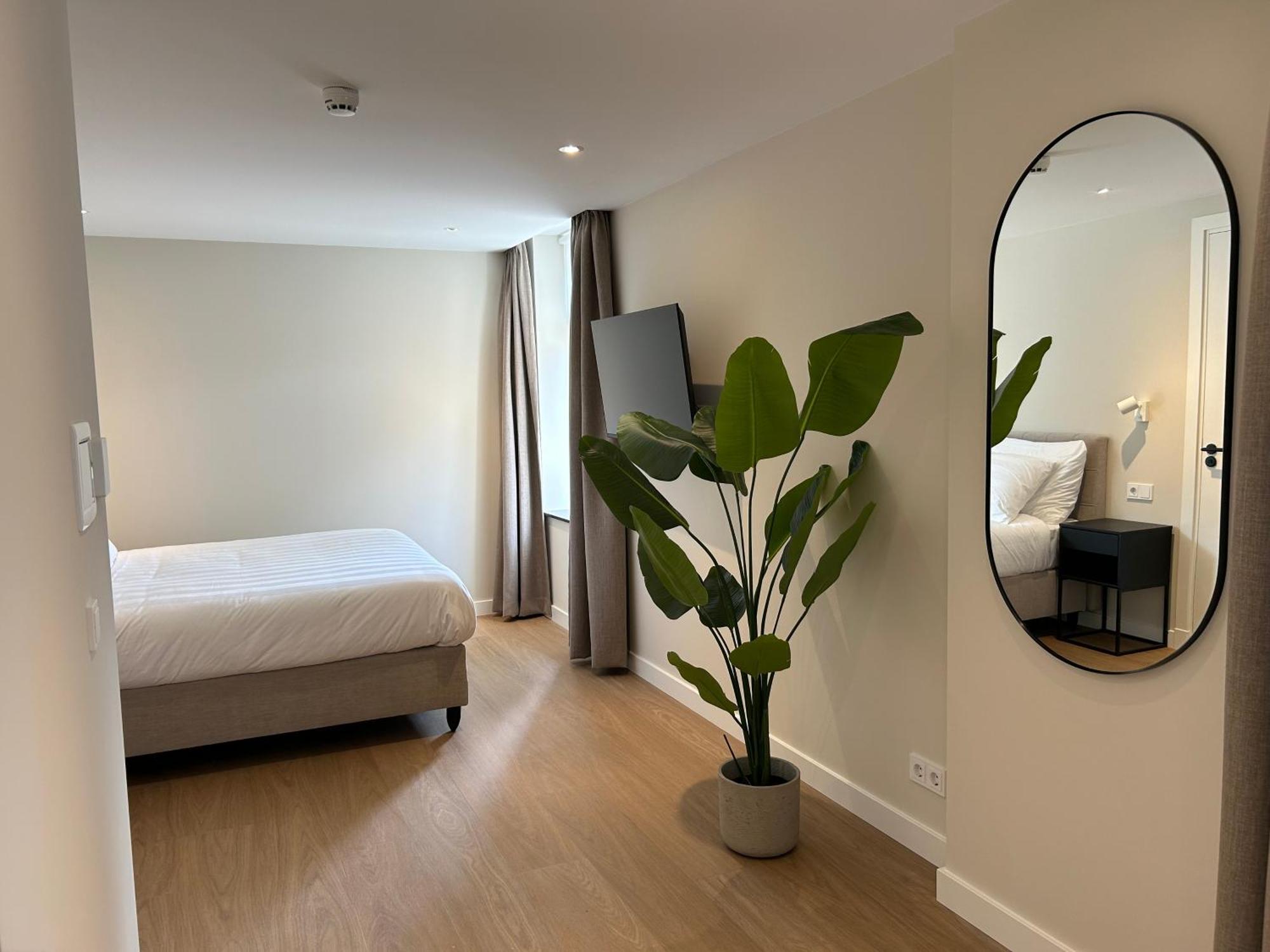 Hotel De Slapende Hollander Kaatsheuvel Bagian luar foto