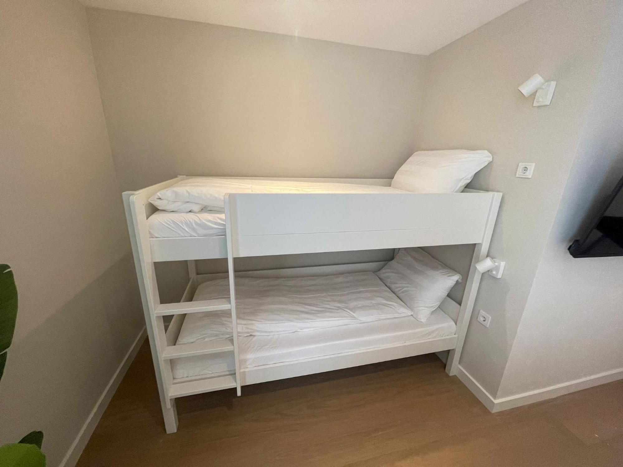 Hotel De Slapende Hollander Kaatsheuvel Bagian luar foto